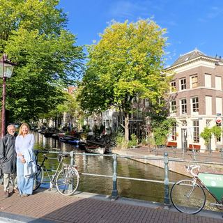Guests with Dennis at a brown café in Amsterdam
